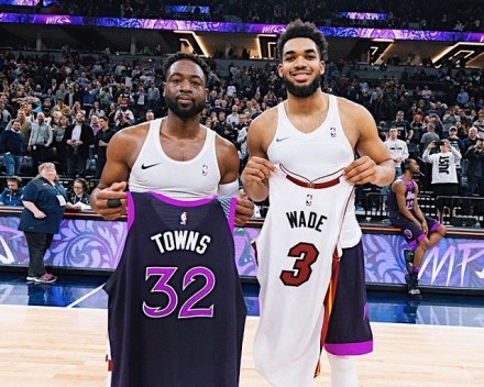 巴萨官方：美国服装品牌AMIRI成为俱乐部官方正装合作伙伴（巴萨官宣AMIRI成俱乐部官方正装合作伙伴）