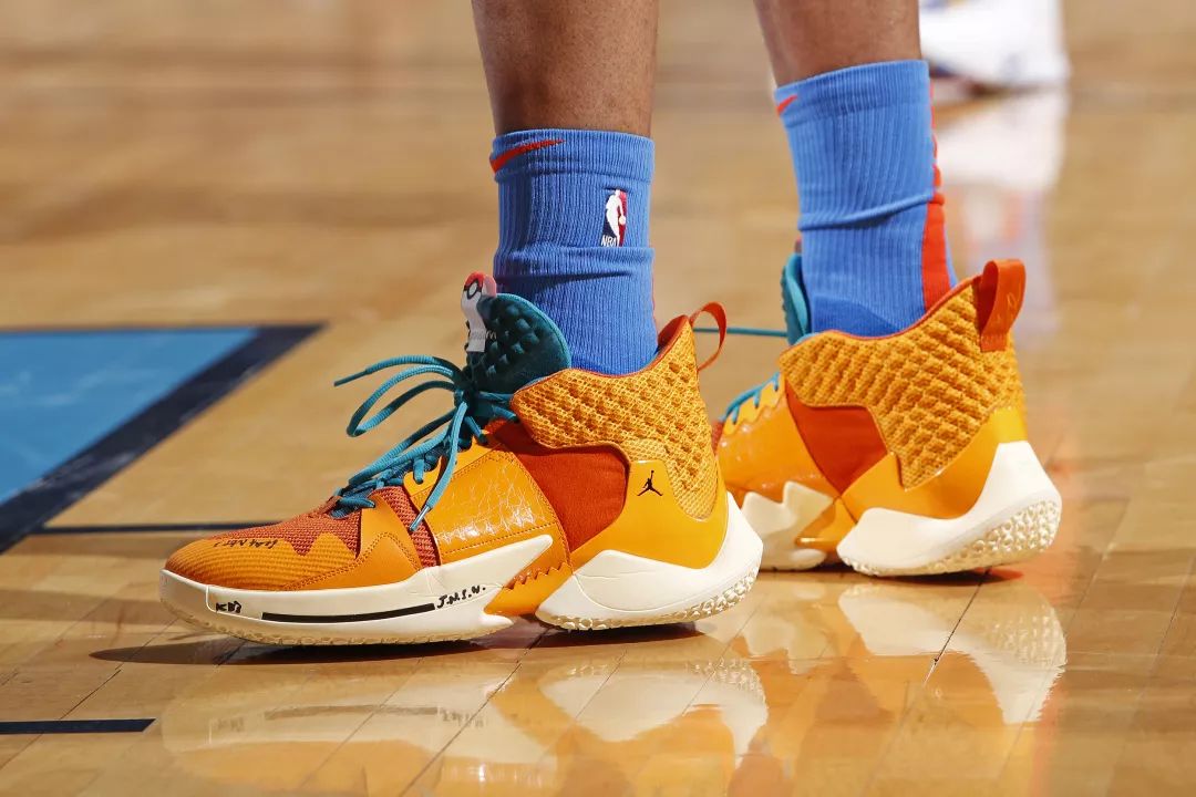 广厦男篮末节逆转战胜北京（广厦男篮末节发力逆转击败北京队）