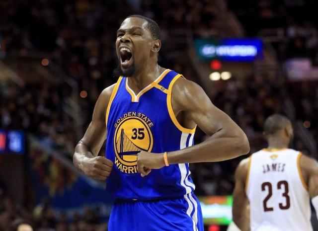 官方：纽卡斯尔联与17岁后卫埃皮亚签下职业合同（纽卡斯尔联官宣：17岁后卫埃皮亚签下职业合同）