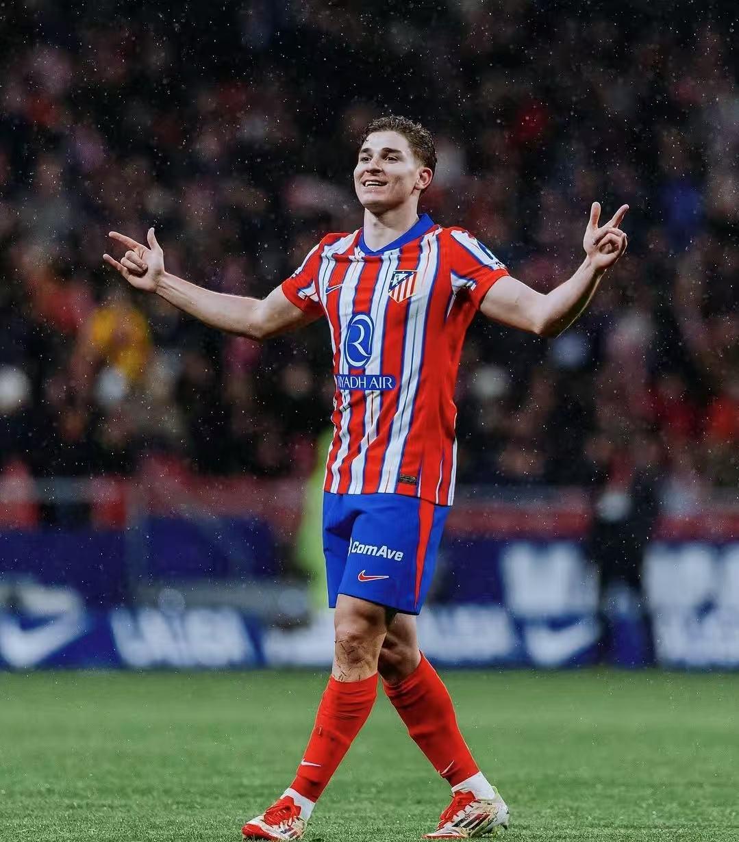 范德萨：经常和基耶利尼讨论尤文；希望库普再次证明自己价值（范德萨：常与基耶利尼谈论尤文，希望库普再度证明自身价值）