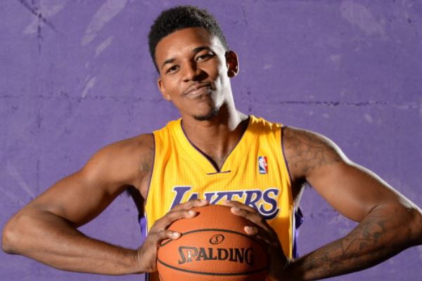 多特vs勒沃库森：阿德耶米领衔，小贝林厄姆、丘库埃梅卡出战（多特对阵勒沃库森：阿德耶米领军，小贝林厄姆、丘库埃梅卡出场）