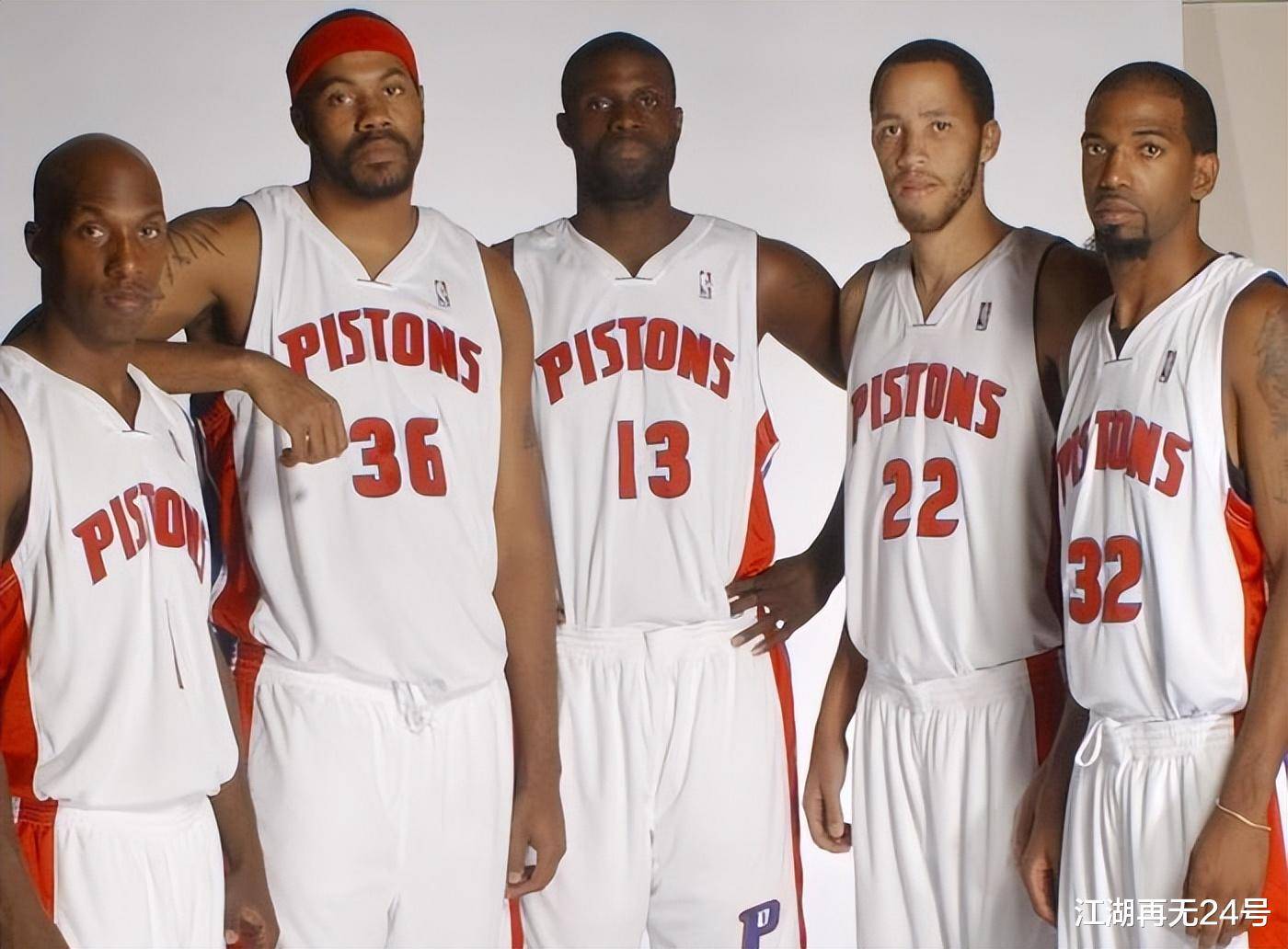 辽宁男篮王哲林关键得分带队胜（王哲林关键时刻砍分，率辽宁男篮赢球）