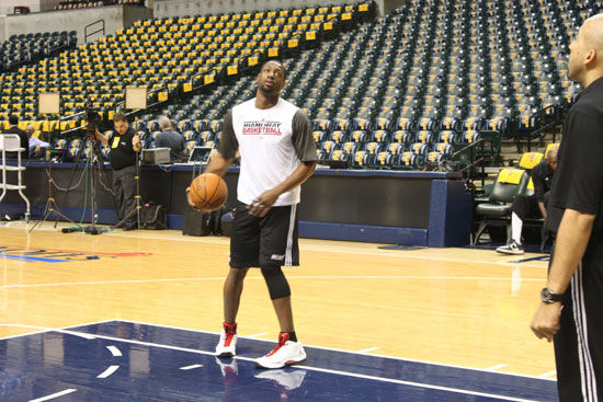 那不勒斯官方：吉尔摩周一将接受手术；据悉将缺阵至明年一月（那不勒斯官宣：吉尔摩将于周一接受手术，预计缺阵至明年一月）