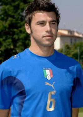 状态太差！霍福德&波杰姆斯基合计16中3，外线12中1（手感低迷！霍福德与波杰姆斯基合计16投3中，三分12投仅1中）