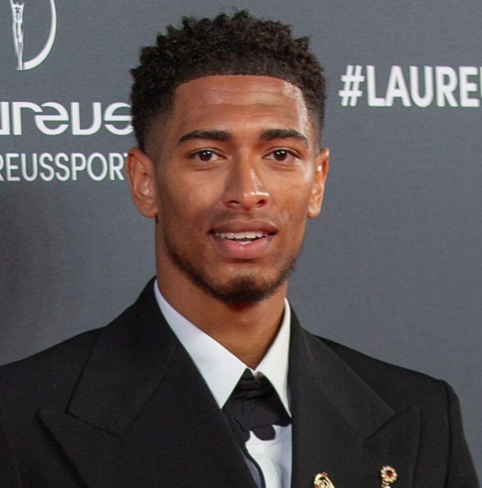 英超-攻击线哑火达洛特破门 曼联1-1西汉姆近5轮仅1胜（英超：曼联锋线低迷达洛特破门 1-1战平西汉姆 近5轮仅一胜）