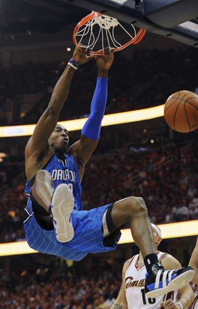 11场输8场，利物浦是自9月底以来五大联赛输球场次最多的队（近11战8败，利物浦自9月底起成五大联赛输球最多球队）