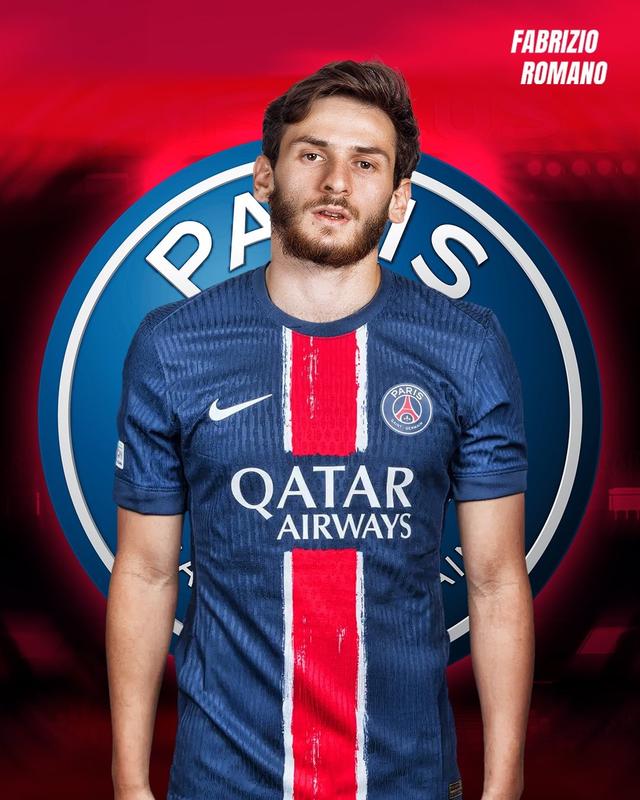 他今天的表现无可挑剔（他今天的表现堪称完美）