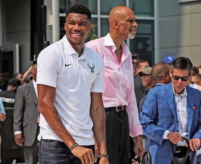 总比分0-5，阿隆索带队2次对阵利物浦均遭遇失利（阿隆索执教对阵利物浦两战皆负，总比分0比5）