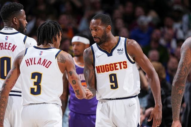 尼克斯vs魔术首发：班凯罗PK布伦森，唐斯缺席（尼克斯战魔术首发出炉：班凯罗对决布伦森，唐斯缺阵）