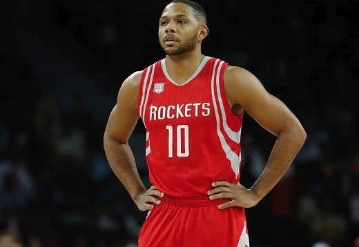 梅西助攻帽子戏法再次爆红全网（梅西上演助攻帽子戏法，再度引爆全网）